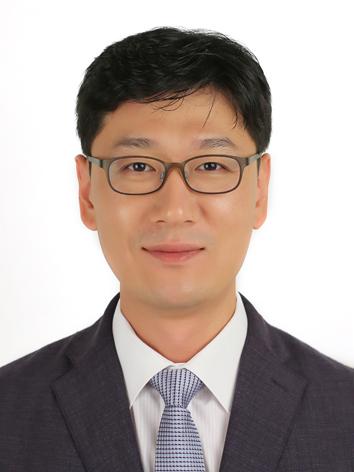 김근태 교수 사진